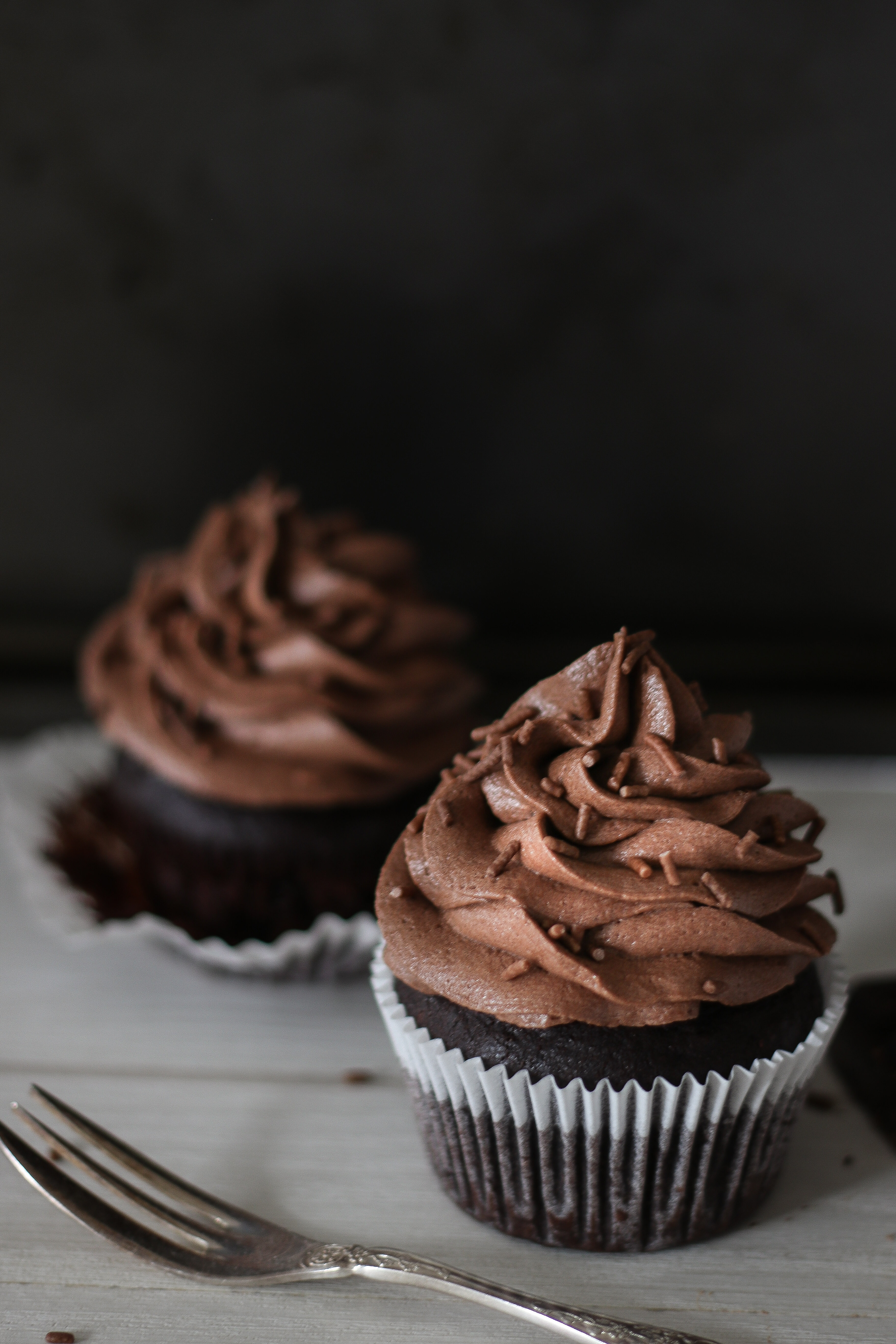 delicious chocolate cupcakes