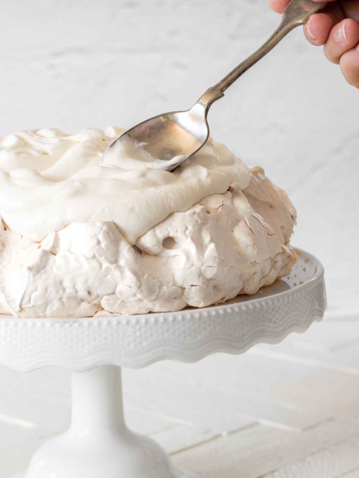 Pavlova with whipped cream
