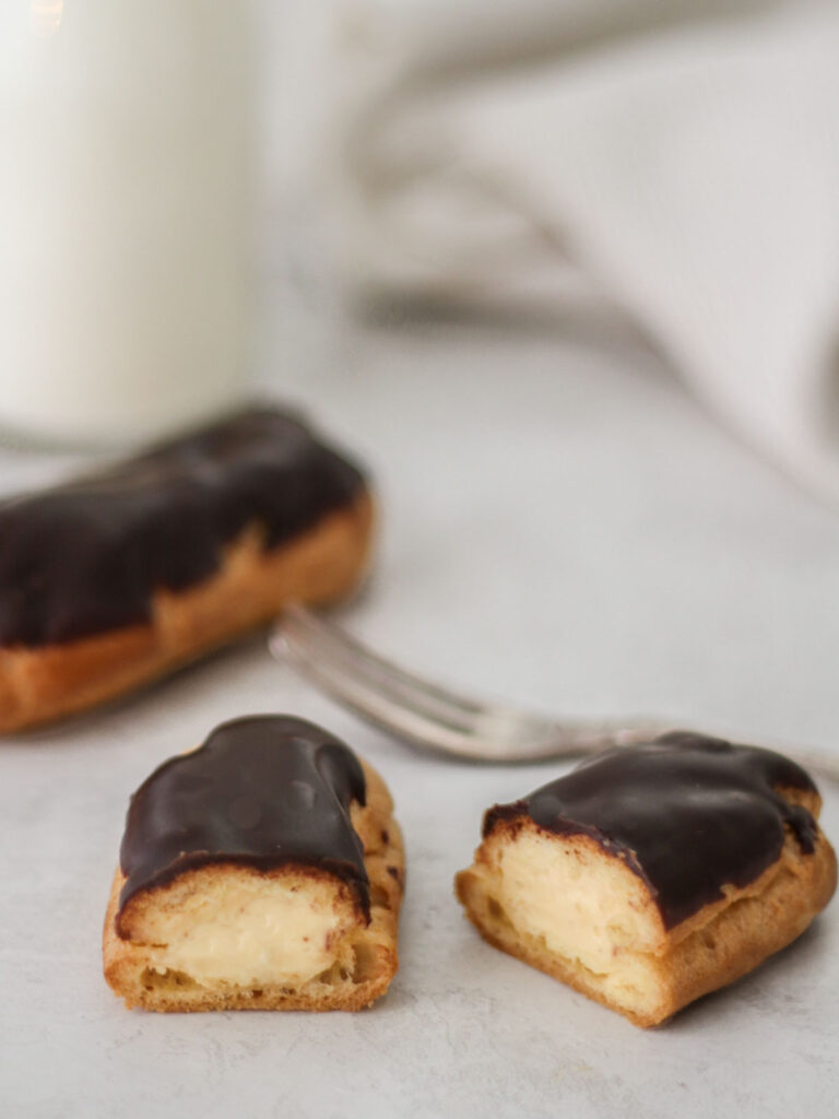 Eclair with Pastry Cream
