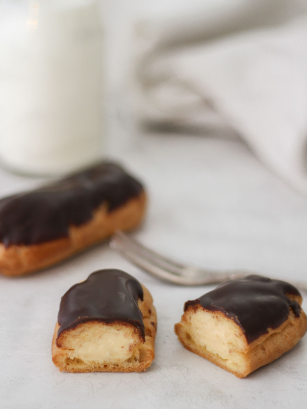 How to Make Chocolate Eclairs