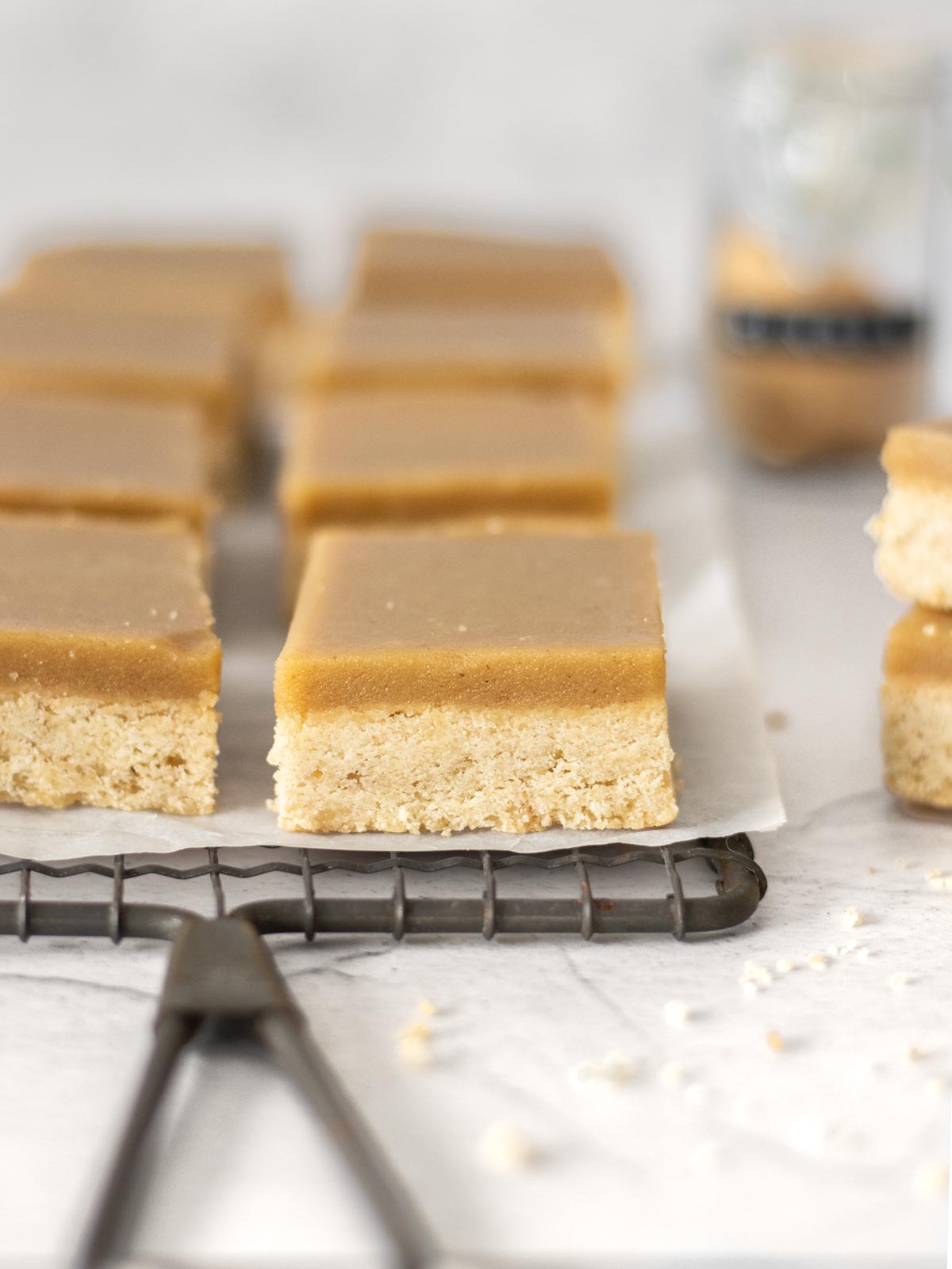 Ginger crunch slice