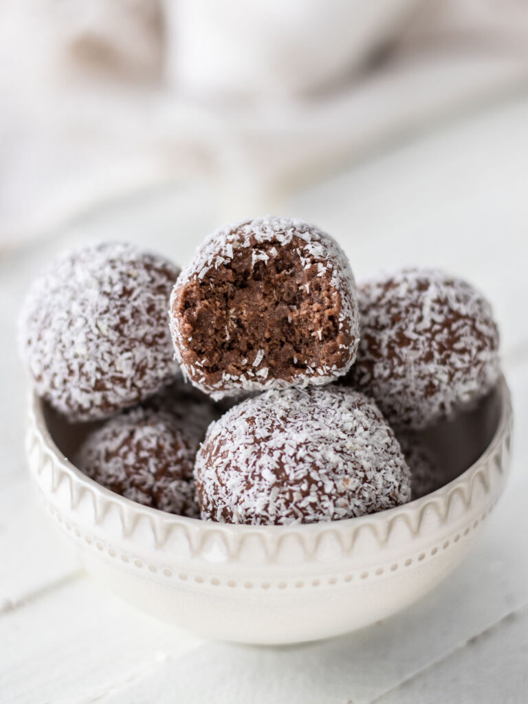3 ingredient tim tam balls