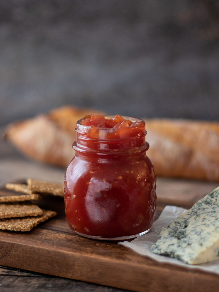 tomato relish cheese bored